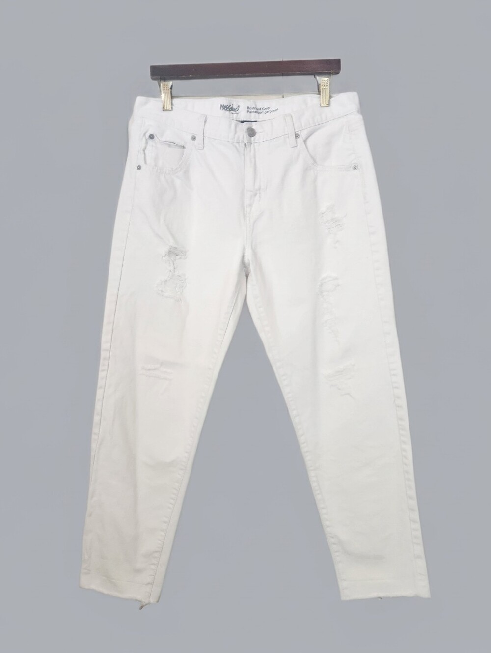 Mossimo White Distressed Boyfriend Crop Raw Hem Jeans Size 10/30